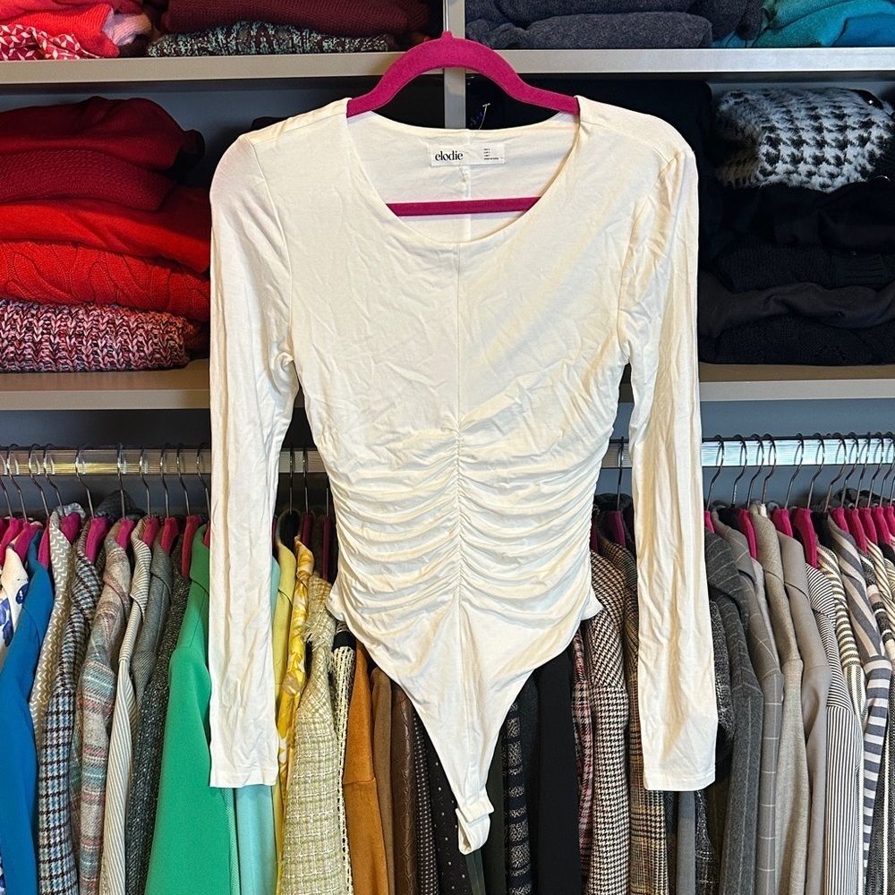 Elodie white v neck long sleeve snap bottom ruched bodysuit size S NWOT